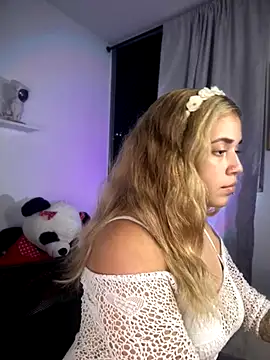 JoselinFlower  online show from 11-11-25, 01:33