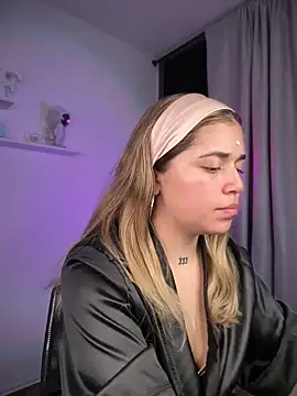 JoselinFlower  online show from 11-23-25, 02:43