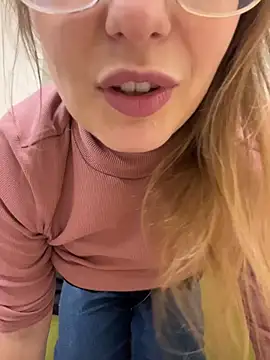 Vanilladreams online show from 02-21-26, 05:37