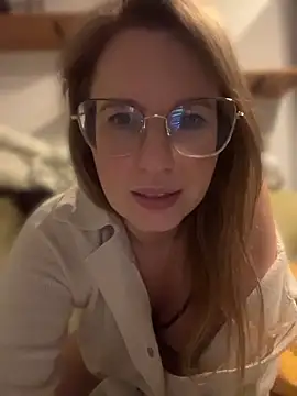 Vanilladreams online show from 04-13-26, 08:13