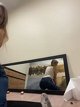 Vanilladreams online show from 02-16-26, 03:32