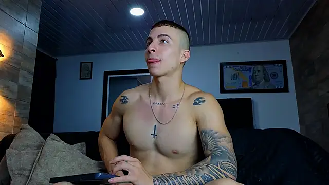 Snapshot of AsmodeoCox chatting on 03-01-25, 03:10 AsmodeoCox online show from 03-01-25, 03:10