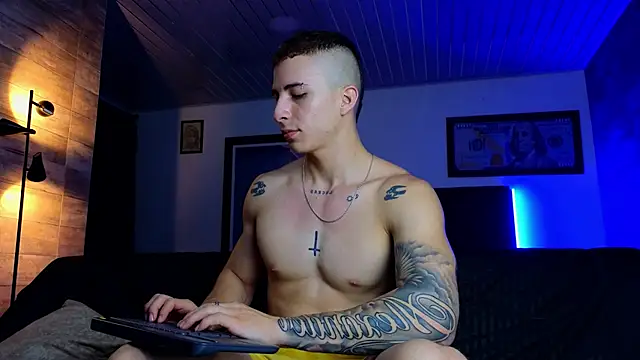 Snapshot of AsmodeoCox chatting on 03-02-25, 03:45 AsmodeoCox online show from 03-02-25, 03:45