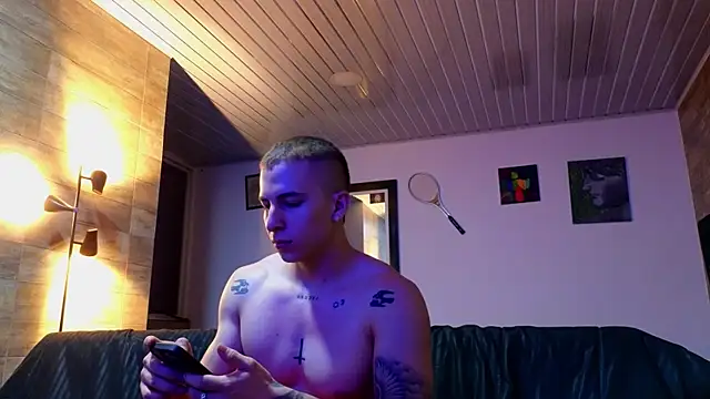 Snapshot of AsmodeoCox chatting on 07-04-26, 12:17 AsmodeoCox online show from 07-04-26, 12:17