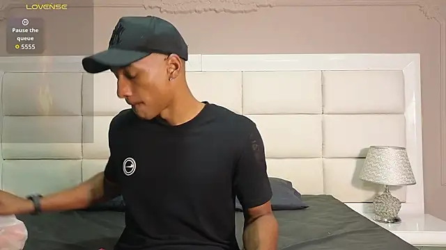 Malkongarcia online show from 02-12-26, 09:03