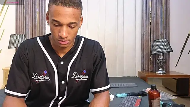 Malkongarcia online show from 02-14-26, 09:04