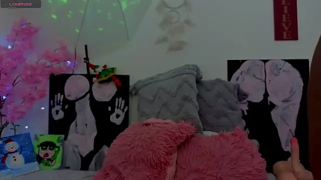 KilyetVera3x online show from 12-21-25, 04:47