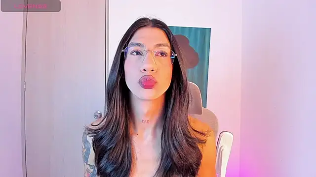 sofiaa grey  online show from 02-25-26, 02:06