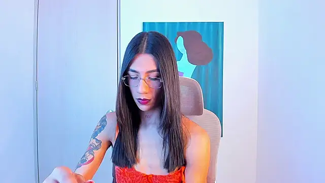 sofiaa grey  online show from 05-05-26, 02:42