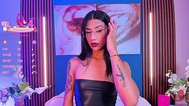 Snapshot of sofiaa_grey_ chatting on 09-29-25, 01:50 sofiaa grey online show from 09-29-25, 01:50