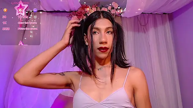 Snapshot of sofiaa_grey_ chatting on 03-11-25, 04:07 sofiaa grey online show from 03-11-25, 04:07