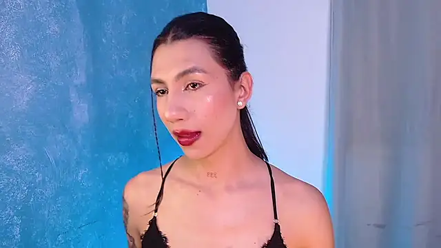 Snapshot of sofiaa_grey_ chatting on 02-01-25, 01:30 sofiaa grey online show from 02-01-25, 01:30