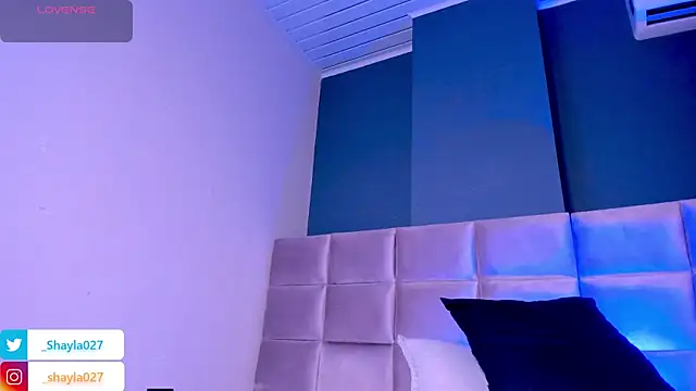 Shayla27 online show from 04-21-26, 01:42