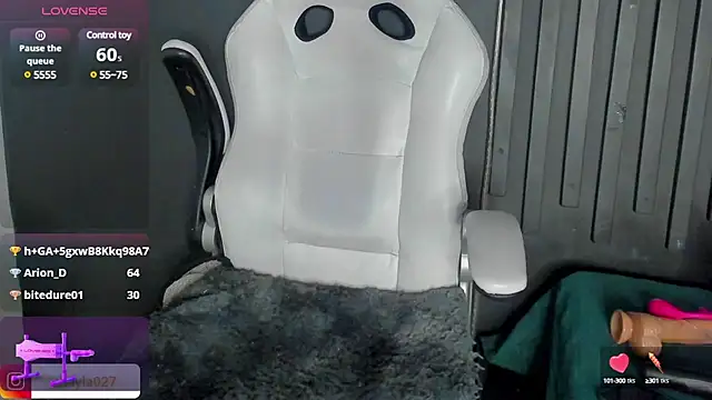 Shayla27 online show from 02-18-25, 07:09