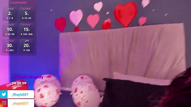 Snapshot of Shayla27 chatting on 02-18-26, 01:18 Shayla27 online show from 02-18-26, 01:18