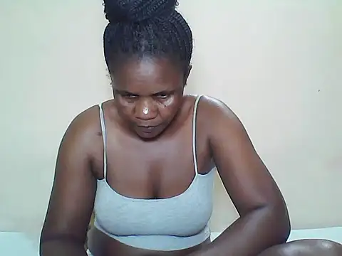 Snapshot of CuteTina chatting on 06-21-26, 12:33 CuteTina online show from 06-21-26, 12:33