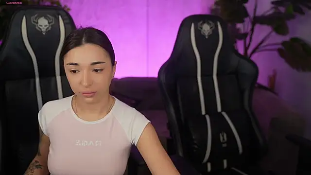 Cassy-Celestial  online show from 04-08-26, 07:43