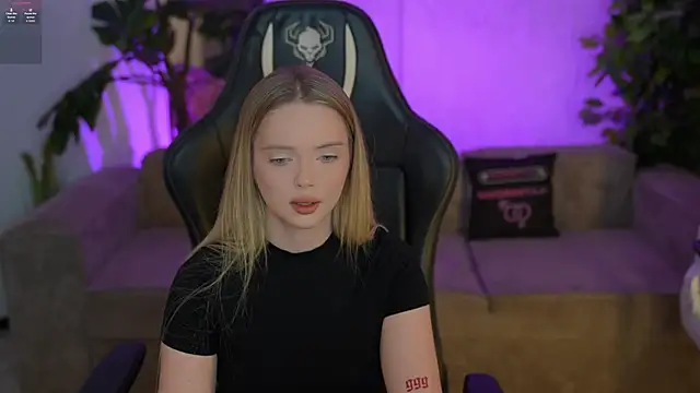 Cassy-Celestial  online show from 11-16-25, 09:03