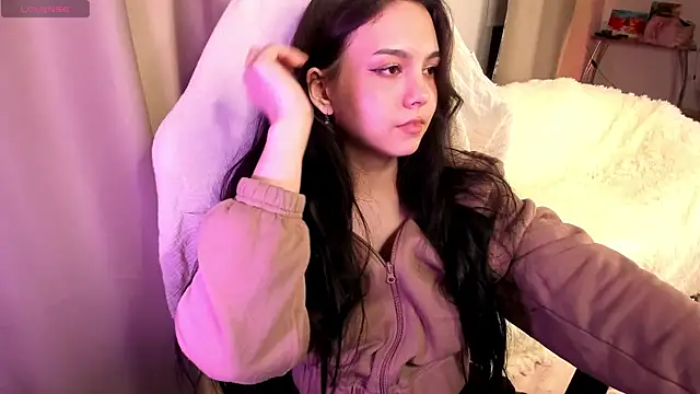 Snapshot of SonyDiamond chatting on 01-18-25, 09:02 SonyDiamond online show from 01-18-25, 09:02