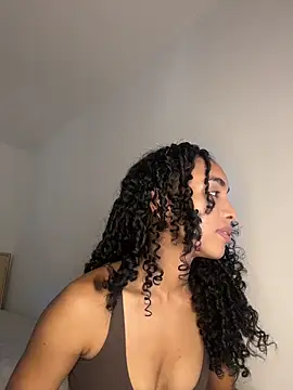 nicoleebony1 online show from 06-02-26, 07:47