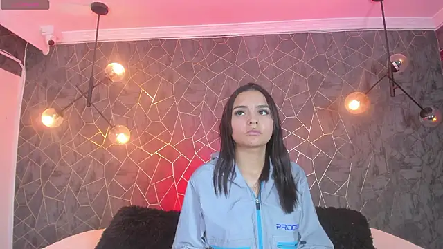 Snapshot of leigh-angels chatting on 02-07-26, 10:40 leigh-angels online show from 02-07-26, 10:40