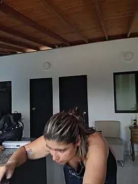 Juliietha servas online show from 03-13-26, 05:29