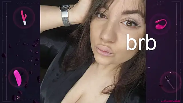 Snapshot of Tracy_Sergio209 chatting on 12-06-24, 10:43 Tracy Sergio209 online show from 12-06-24, 10:43