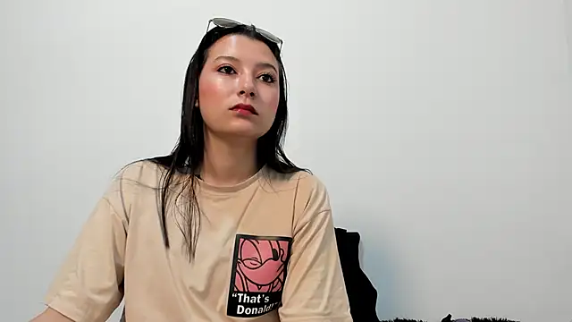 cami-01 online show from 10-13-25, 08:32