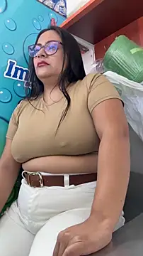 Sol biglips online show from 11-24-25, 04:18