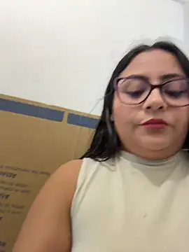 Snapshot of Sol_biglips chatting on 02-11-26, 04:51 Sol biglips online show from 02-11-26, 04:51