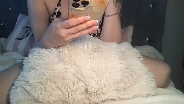 femmefatalebabe online show from 04-07-26, 11:17