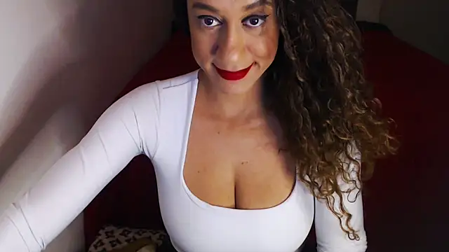 Snapshot of gauchinhaG chatting on 05-11-26, 02:40 gauchinhaG online show from 05-11-26, 02:40