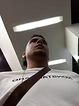 Nathan mason  online show from 02-11-25, 09:03