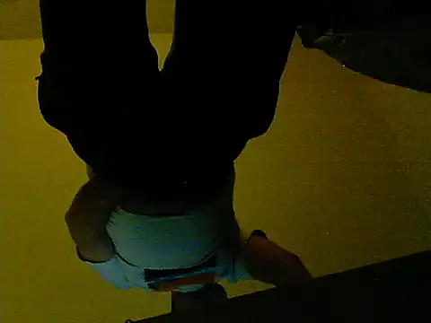 Snapshot of oopsxx chatting on 02-06-25, 11:26 oopsxx online show from 02-06-25, 11:26