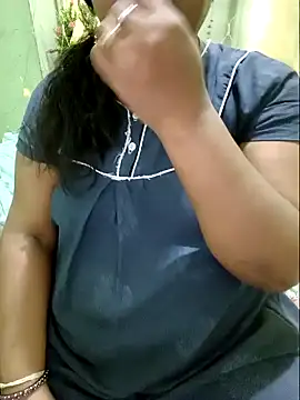 Snapshot of NEHA-DESHI chatting on 03-17-25, 12:04 NEHA-DESHI online show from 03-17-25, 12:04