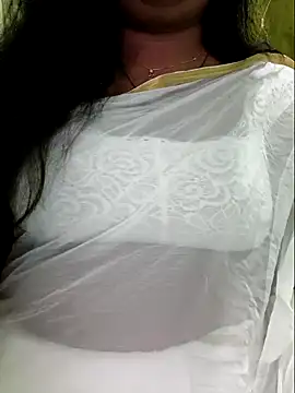 Snapshot of NEHA-DESHI chatting on 03-08-25, 10:24 NEHA-DESHI online show from 03-08-25, 10:24