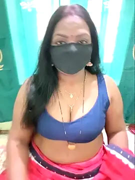 Snapshot of NEHA-DESHI chatting on 10-14-25, 11:22 NEHA-DESHI online show from 10-14-25, 11:22