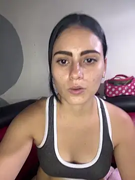 Snapshot of Azuna25 chatting on 02-27-26, 07:57 Azuna25 online show from 02-27-26, 07:57