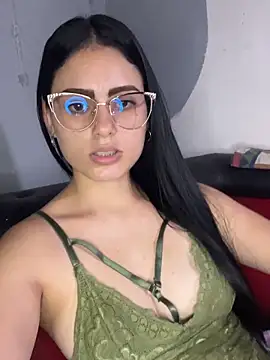 Snapshot of Azuna25 chatting on 03-01-26, 05:24 Azuna25 online show from 03-01-26, 05:24