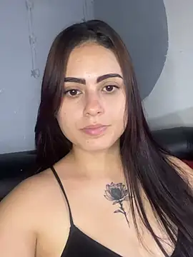 Snapshot of Azuna25 chatting on 06-07-26, 01:00 Azuna25 online show from 06-07-26, 01:00