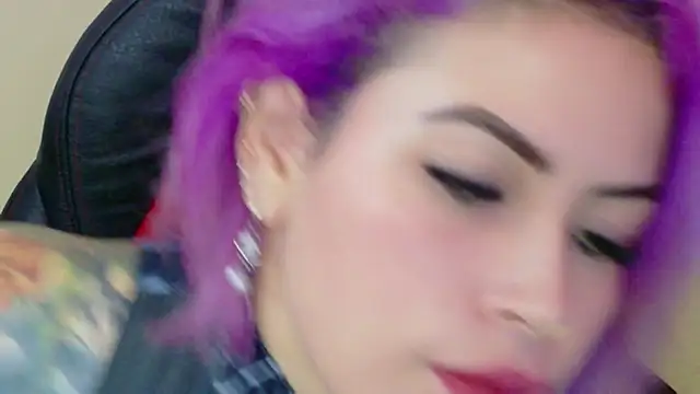 Snapshot of Natalia_Montoya chatting on 06-12-26, 06:33 Natalia Montoya online show from 06-12-26, 06:33