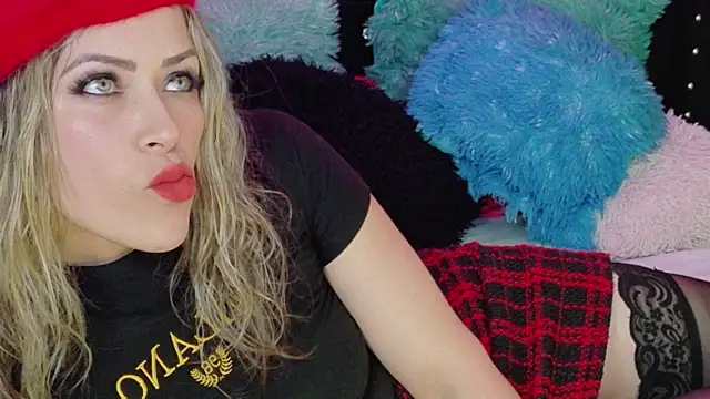 Natalia Montoya online show from 12-03-25, 01:17