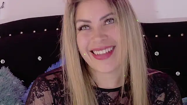 Snapshot of Natalia_Montoya chatting on 09-09-25, 02:54 Natalia Montoya online show from 09-09-25, 02:54