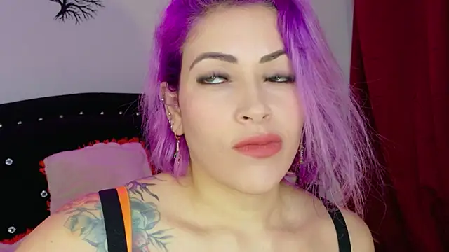 Snapshot of Natalia_Montoya chatting on 05-18-26, 04:29 Natalia Montoya online show from 05-18-26, 04:29