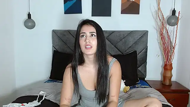 AnithaFigueroa1 online show from 03-11-25, 12:11