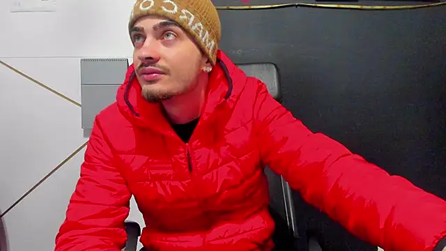 Snapshot of BrandonTate chatting on 02-03-26, 05:05 BrandonTate online show from 02-03-26, 05:05