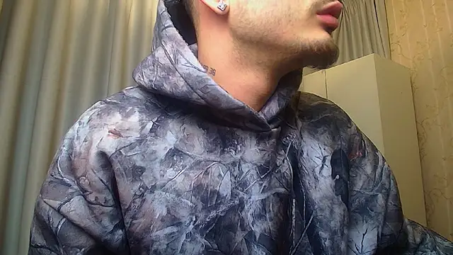 Snapshot of BrandonTate chatting on 02-10-26, 05:34 BrandonTate online show from 02-10-26, 05:34