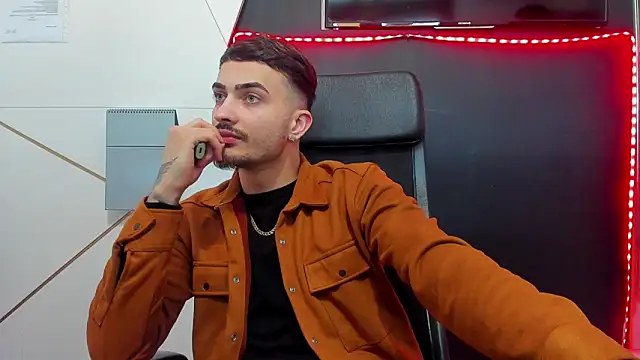 Snapshot of BrandonTate chatting on 02-23-26, 09:54 BrandonTate online show from 02-23-26, 09:54