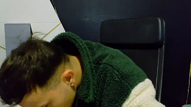 BrandonTate online show from 04-09-26, 05:31