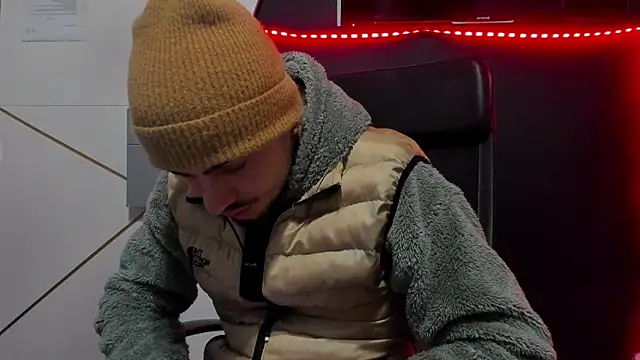 Snapshot of BrandonTate chatting on 02-02-26, 05:17 BrandonTate online show from 02-02-26, 05:17